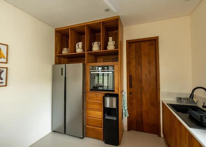 Boutique 4br With Private Pool & Balcony 别墅