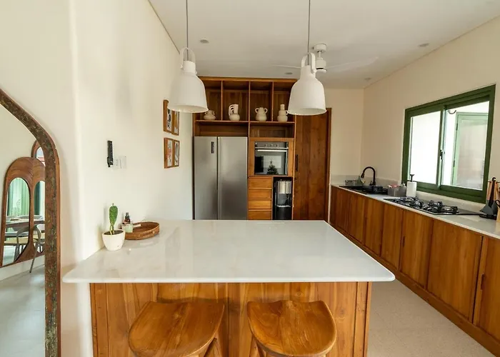 Boutique 4br With Private Pool & Balcony Dalung (Bali)